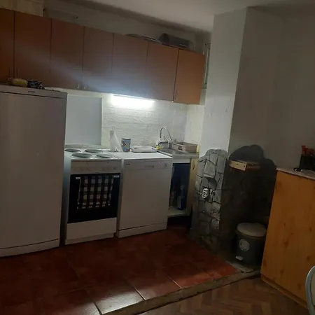 Vikendica Popovica Viki *