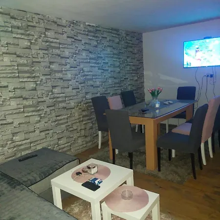 Vikendica Popovica Viki * Sremska Kamenica