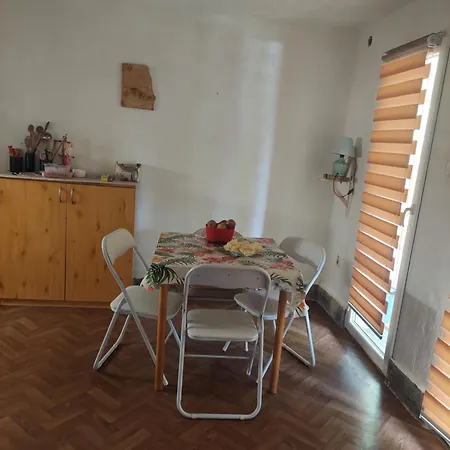 Vikendica Popovica Viki Casa de Férias Sremska Kamenica